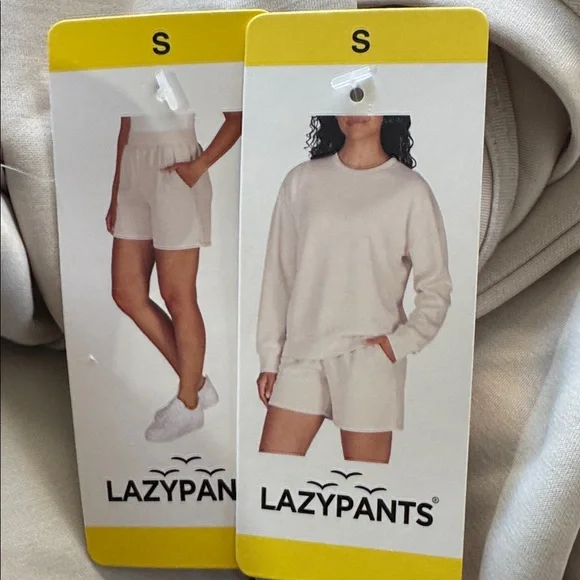 LazyPants Women's set Luxe Crewneck pull over  and shorts - Picture 4 of 9